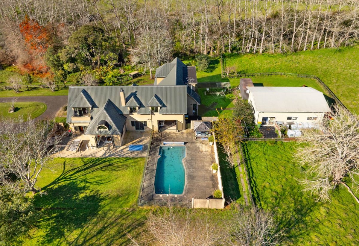 Exceptional 4.26ha Landholding Poised for Growth, 5 beds + office room 4 baths house with standalone double garage and swimming pool, 210 Fred Taylor Drive, Whenuapai, Auckland