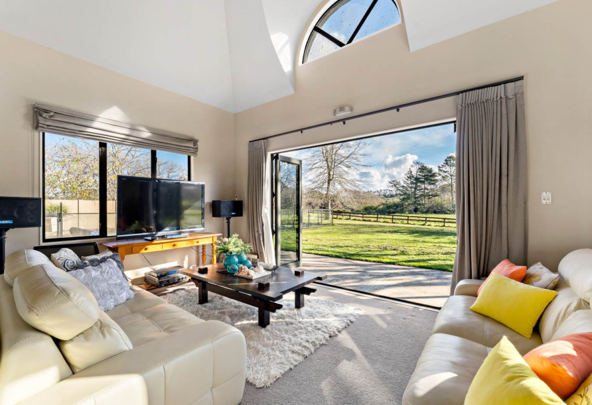 Exceptional 4.26ha Landholding Poised for Growth, 5 beds + office room 4 baths house with standalone double garage and swimming pool, 210 Fred Taylor Drive, Whenuapai, Auckland