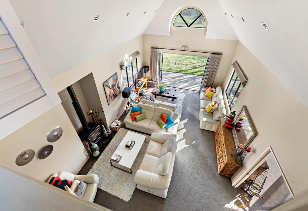 Exceptional 4.26ha Landholding Poised for Growth, 5 beds + office room 4 baths house with standalone double garage and swimming pool, 210 Fred Taylor Drive, Whenuapai, Auckland