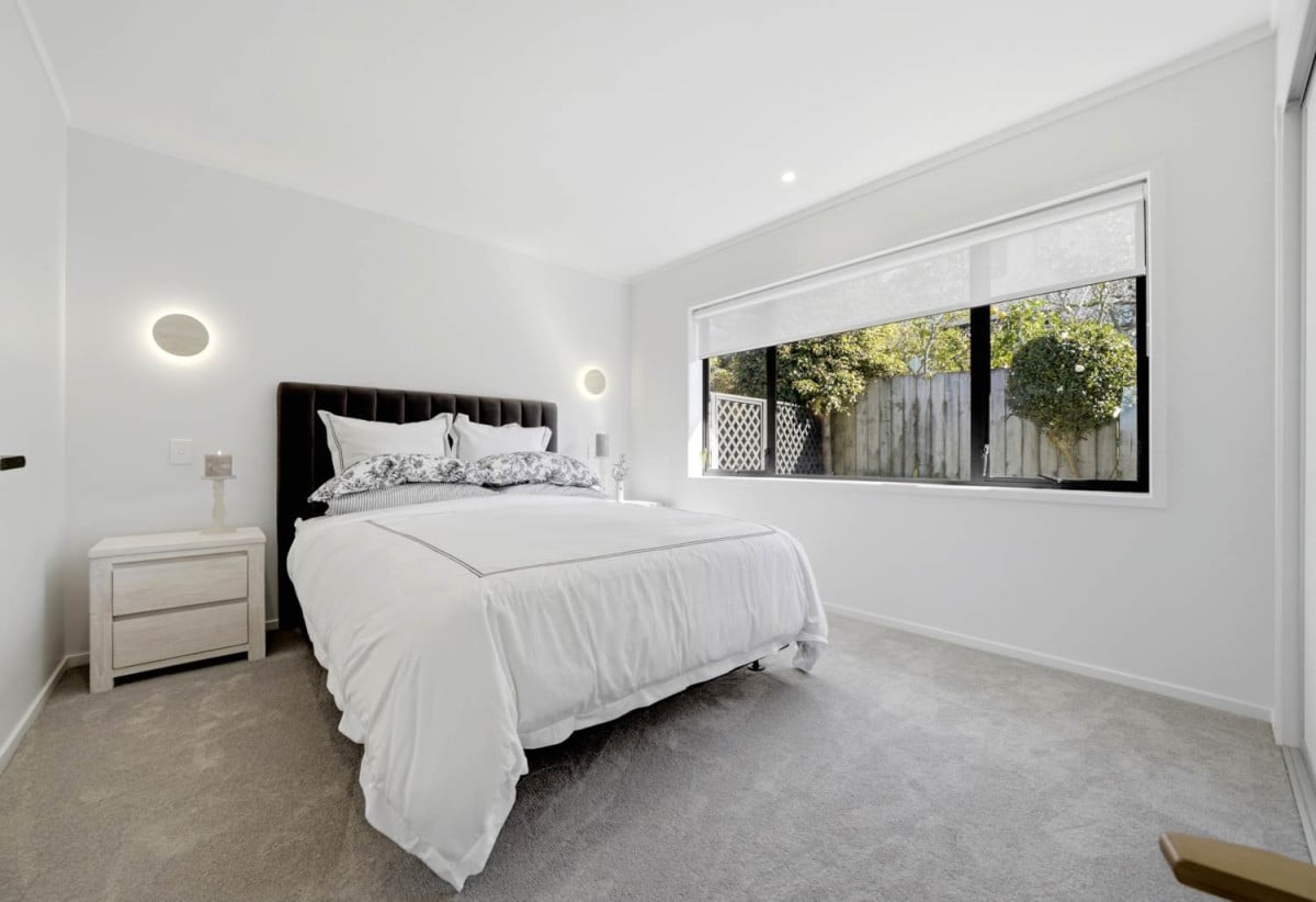 Double Westlake school zone & Rangitoto Views, Renovated 3 beds 1 bath home with a single garage, 1/29 Aberdeen Road, Castor Bay, Auckland
