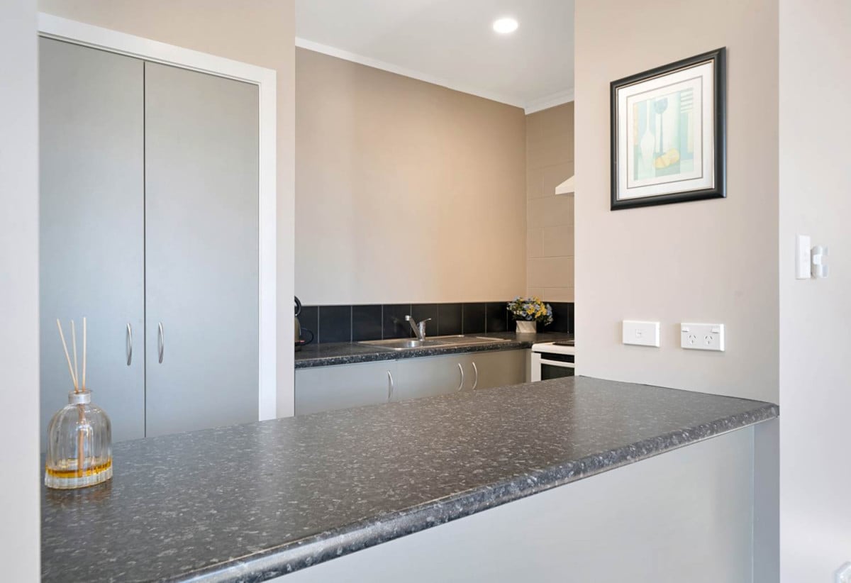 Renovated 2 beds 1 bath home with car park, 0.6 km to Lynfield College, 3/20 Orcades Place, Lynfield, Auckland