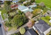905m2 section with RC approved for eight-unit townhouse, 3 beds 2 baths house with garage, 498 Swanson Road, Ranui, Auckland
