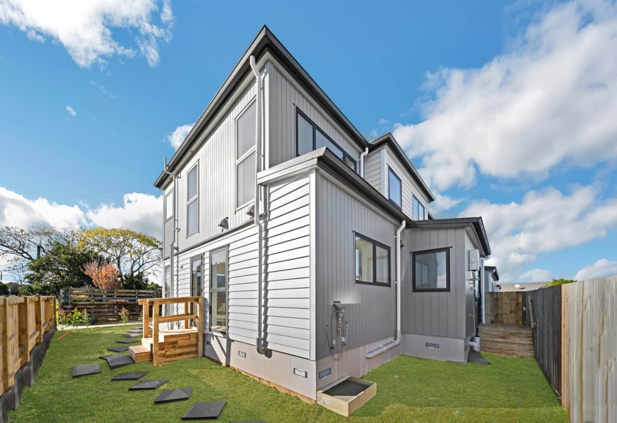 128m2 Brandnew 4 beds 3 baths home with garage, 1 bed 1 bath ground floor, Lot 1/31 Fernaig Street, Papakura, Auckland