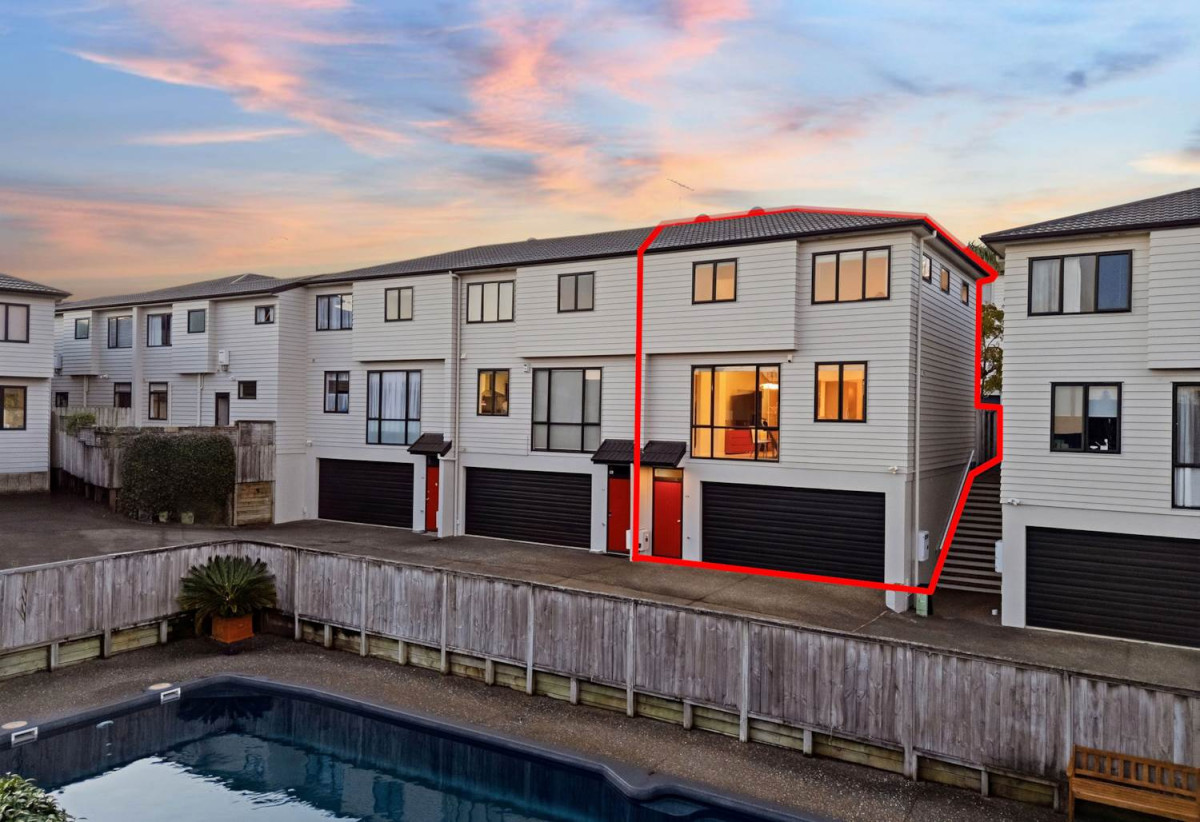 Rangi Zone & Newly Renovated, 3 beds 2.5 baths home with double garage, 40/22 Northcross Drive, Albany, Auckland