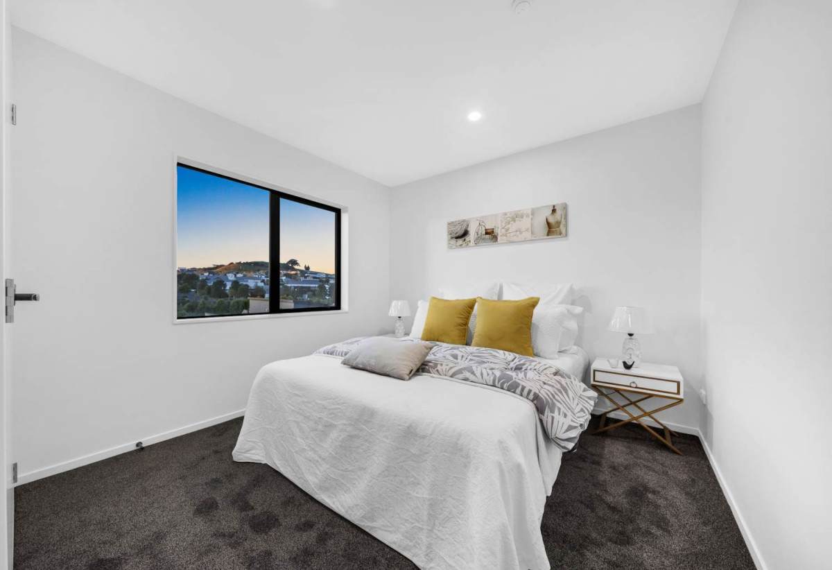 2 kitchens, 5 beds 3.5 baths house with double garage, A versatile self-contained accommodation wing with its own living area, 1 bed, 1 bath and private external entrance, 61 Rongoa Maori Way, Pukekohe, Auckland