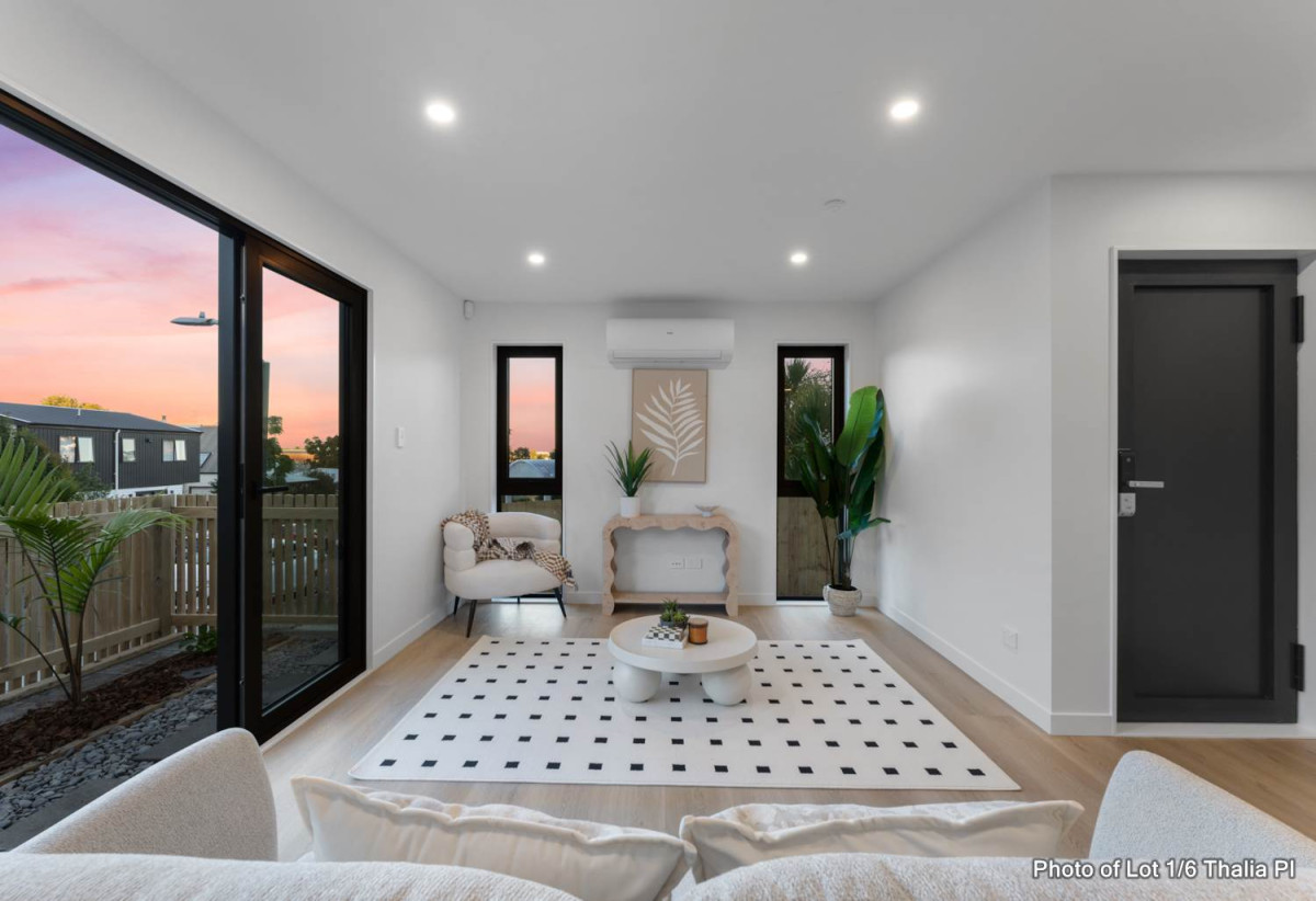 Brandnew standalone 3 beds 2.5 baths home with garage, 0.8 km to Target Road School, Lot 1-4/6 Thalia Place, Totara Vale, Auckland