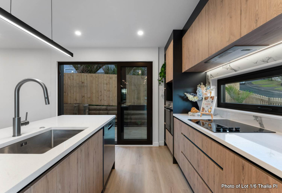Brandnew standalone 3 beds 2.5 baths home with garage, 0.8 km to Target Road School, Lot 1-4/6 Thalia Place, Totara Vale, Auckland