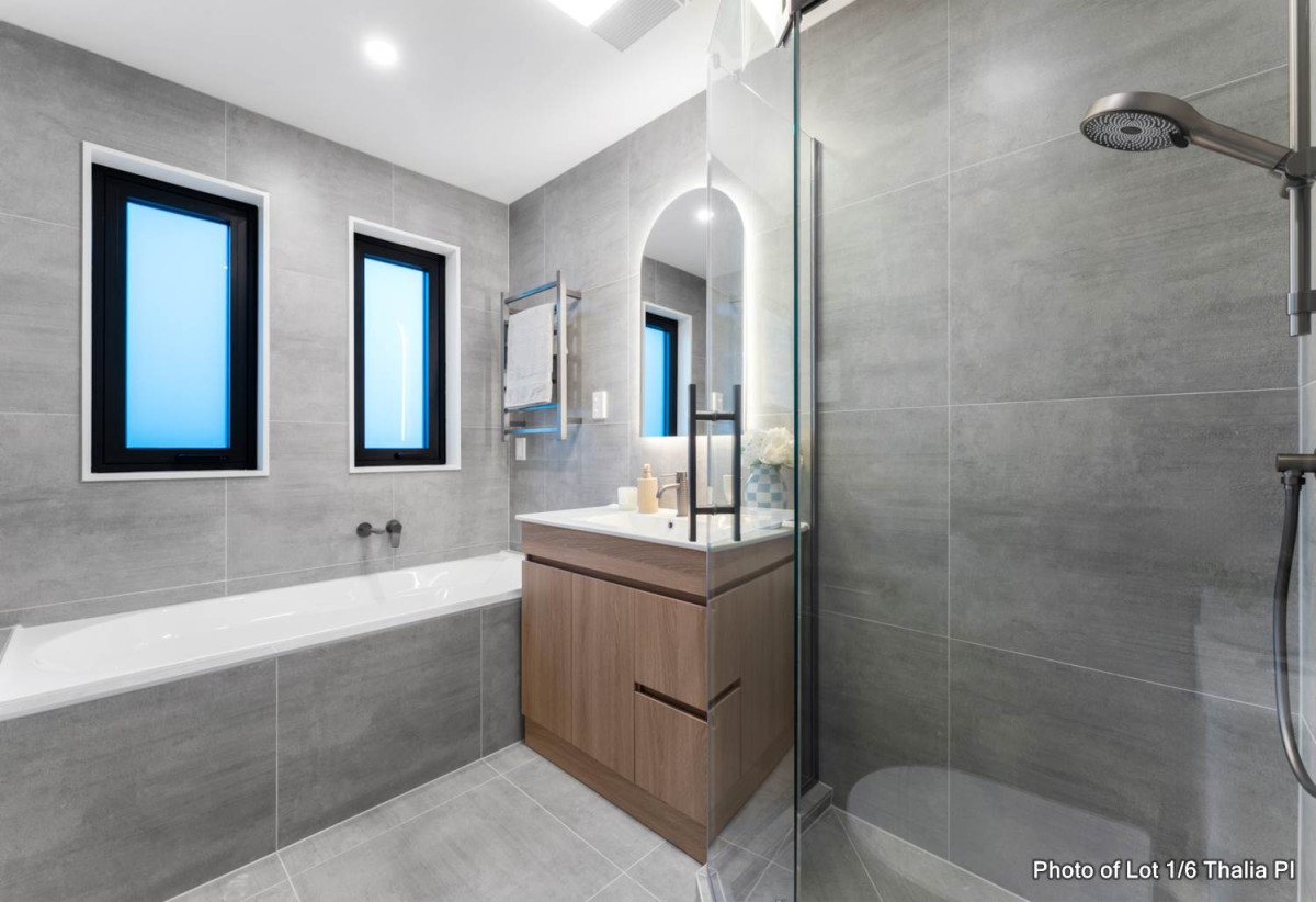 Brandnew standalone 3 beds 2.5 baths home with garage, 0.8 km to Target Road School, Lot 1-4/6 Thalia Place, Totara Vale, Auckland