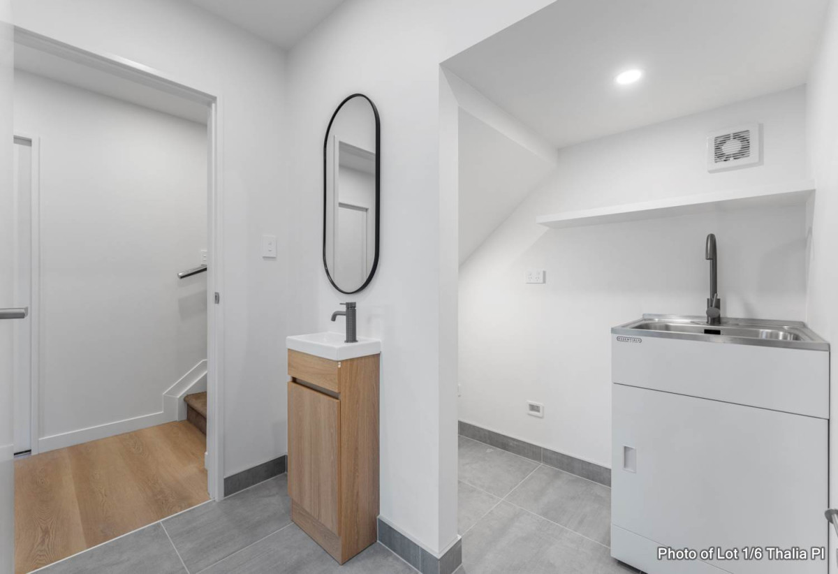 Brandnew standalone 3 beds 2.5 baths home with garage, 0.8 km to Target Road School, Lot 1-4/6 Thalia Place, Totara Vale, Auckland