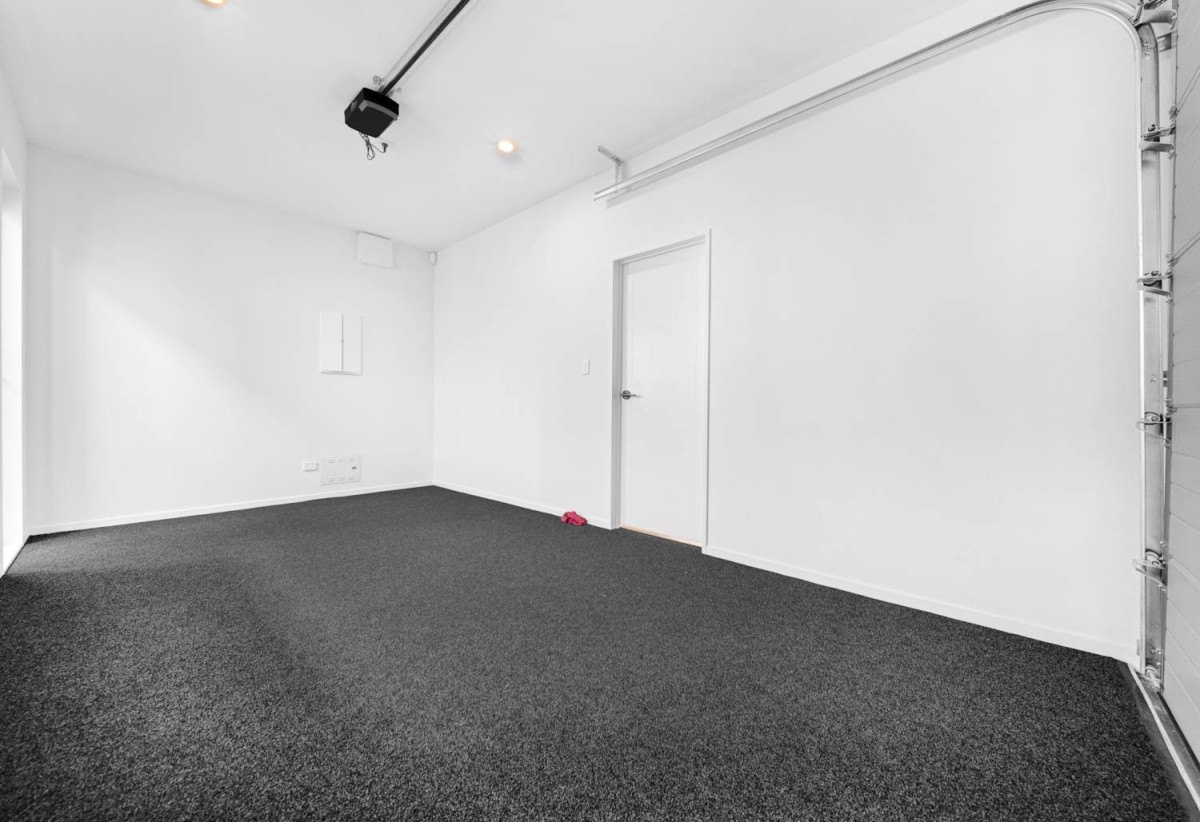Brandnew 4 beds 3 baths home with garage, 0.4 km to Papatoetoe Central School, 5/39 Central Avenue, Papatoetoe, Auckland