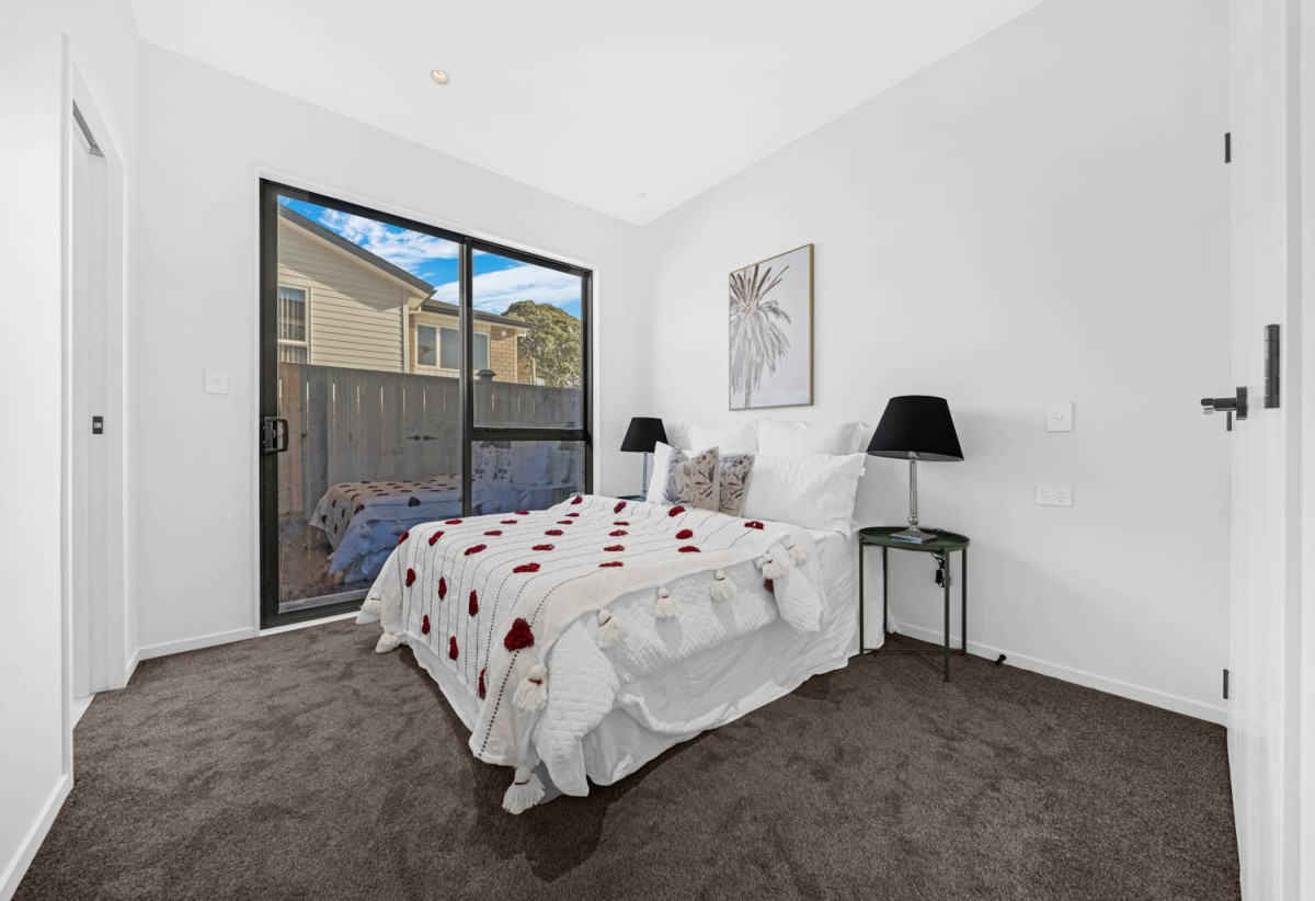 Brandnew 4 beds 3 baths home with garage, 0.4 km to Papatoetoe Central School, 5/39 Central Avenue, Papatoetoe, Auckland