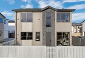 Brandnew 4 beds 3 baths home with garage, 0.4 km to Papatoetoe Central School, 5/39 Central Avenue, Papatoetoe, Auckland