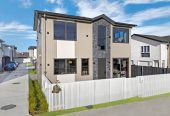Brandnew 4 beds 3 baths home with garage, 0.4 km to Papatoetoe Central School, 5/39 Central Avenue, Papatoetoe, Auckland