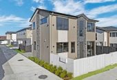 Brandnew 4 beds 3 baths home with garage, 0.4 km to Papatoetoe Central School, 5/39 Central Avenue, Papatoetoe, Auckland