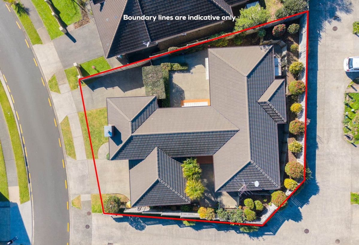 517m2 section, Brick and tile 5 beds 2 baths house with double garage, 0.4 km to Ormiston Junior College, 61 Salford Crescent, Flat Bush, Auckland