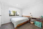 517m2 section, Brick and tile 5 beds 2 baths house with double garage, 0.4 km to Ormiston Junior College, 61 Salford Crescent, Flat Bush, Auckland