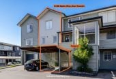Botany Downs Secondary College zone, Walk to Botany Town Centre – Vacant & Ready, Renovated, 2 beds 1 bath apartment with car park, 6/36 Opito Way, East Tamaki, Auckland
