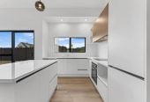 Coastal Living with Modern Comfort, 596m2 section, 3 beds 2 baths house with double garage, 104 Mataikokako Loop, Kawakawa Bay, Auckland