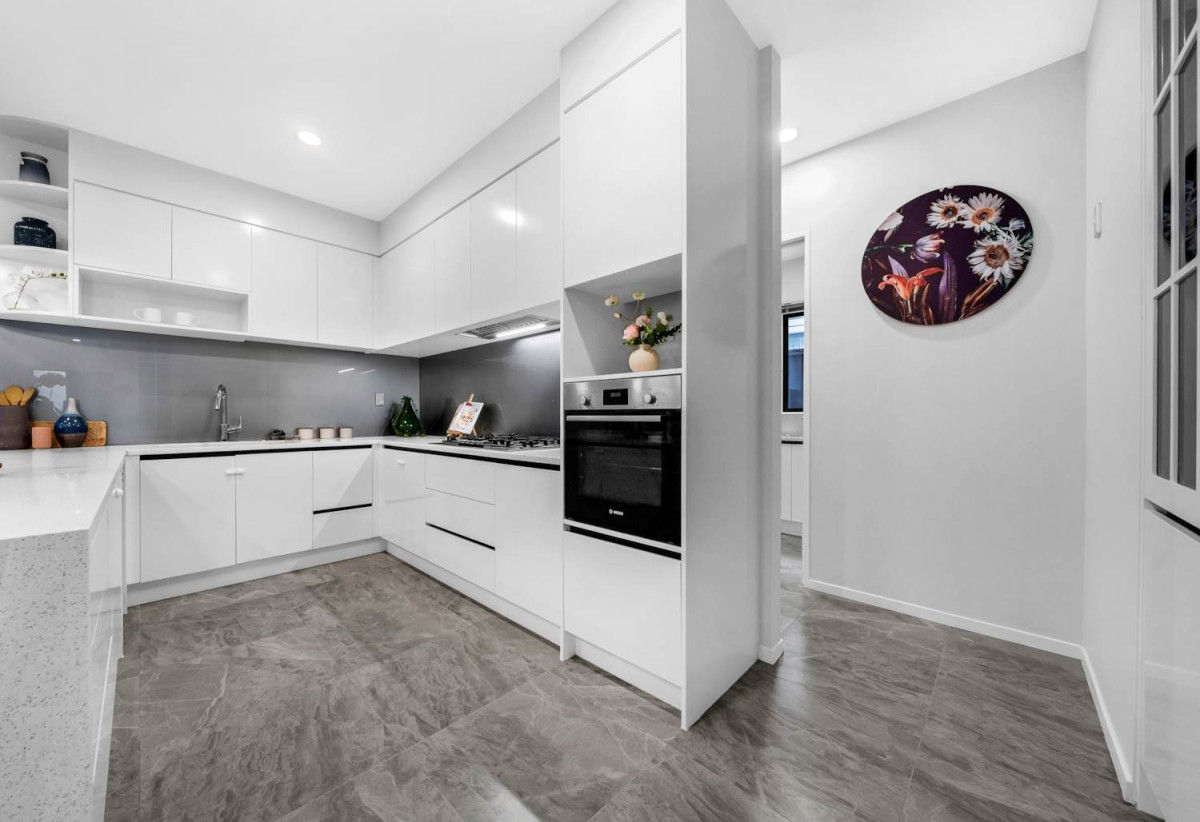 2 kitchens, 305m2 Brick and tile 6 beds (4 ensuites) 5.5 baths house with double garage and 2 beds granny, 1.8 km to Ormiston Junior College, 10 Demeter Street, Flat Bush, Auckland