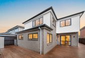 2 kitchens, 305m2 Brick and tile 6 beds (4 ensuites) 5.5 baths house with double garage and 2 beds granny, 1.8 km to Ormiston Junior College, 10 Demeter Street, Flat Bush, Auckland