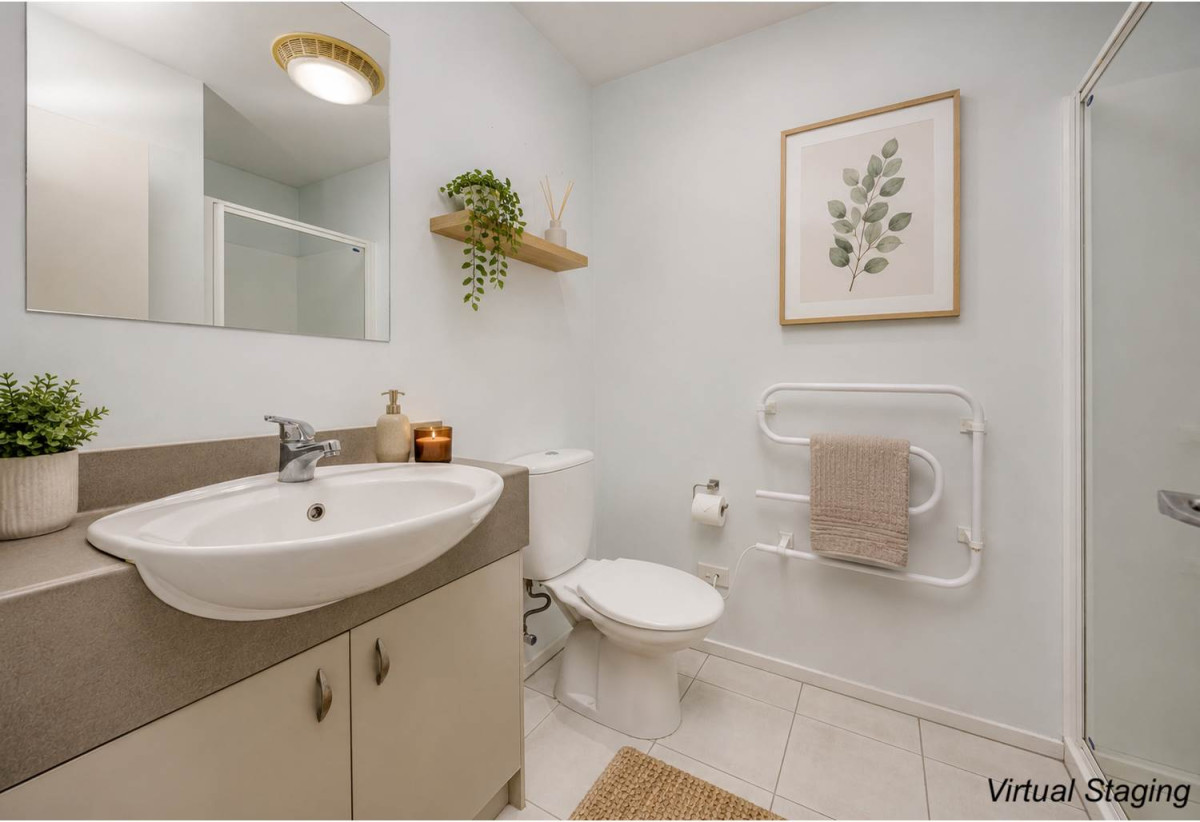 Botany Downs Secondary College zone, Walk to Botany Town Centre – Vacant & Ready, Renovated, 2 beds 1 bath apartment with car park, 6/36 Opito Way, East Tamaki, Auckland