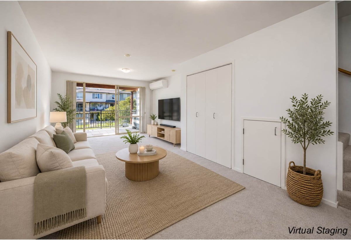 Botany Downs Secondary College zone, Walk to Botany Town Centre – Vacant & Ready, Renovated, 2 beds 1 bath apartment with car park, 6/36 Opito Way, East Tamaki, Auckland