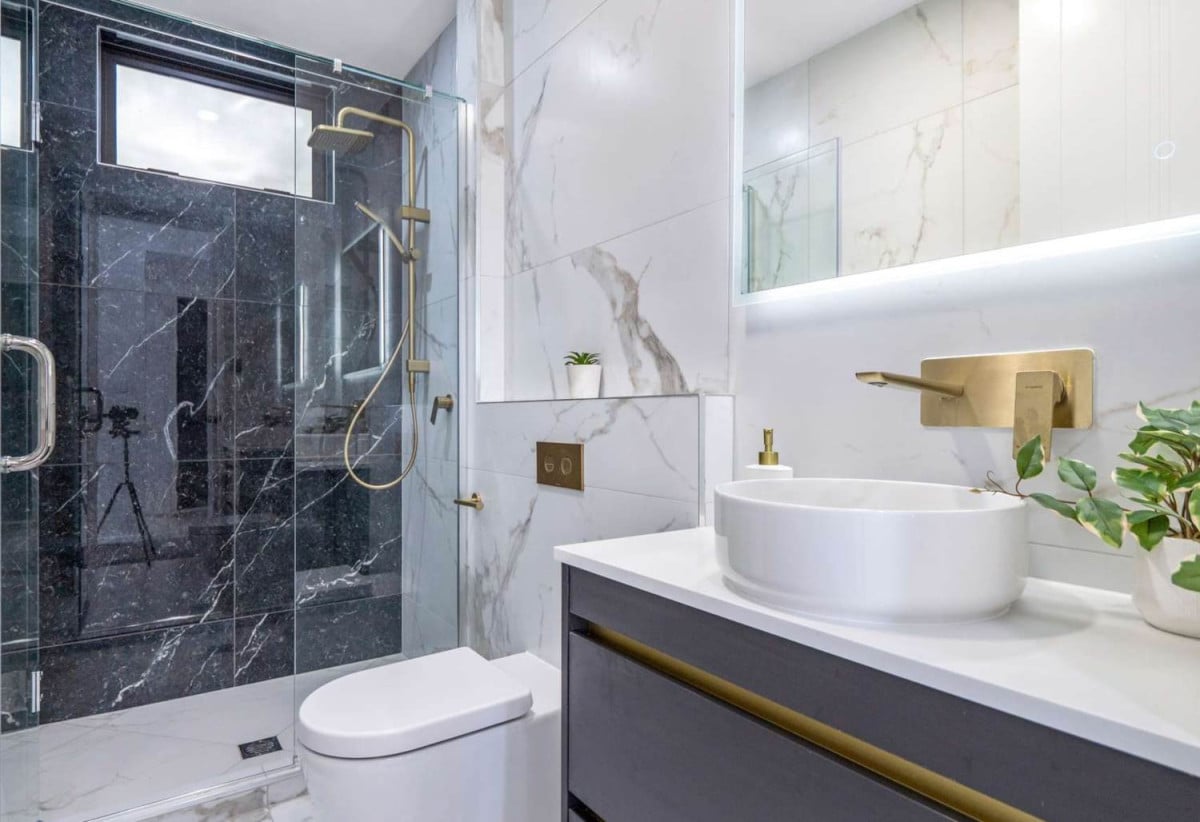 Double Grammar Zone, 10-Year Master Build Guarantee, Brandnew freehold 4 beds (2 ensuites) 3.5 baths home with garage, 1 ensuite ground floor, move-in ready, zoned for Epsom Girls’ Grammar School and Auckland Grammar, 3/568 Manukau Road, Epsom, Auckland