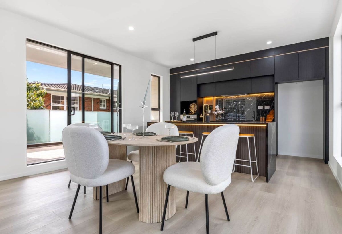 Double Grammar Zone, 10-Year Master Build Guarantee, Brandnew freehold 4 beds (2 ensuites) 3.5 baths home with garage, 1 ensuite ground floor, move-in ready, zoned for Epsom Girls’ Grammar School and Auckland Grammar, 3/568 Manukau Road, Epsom, Auckland