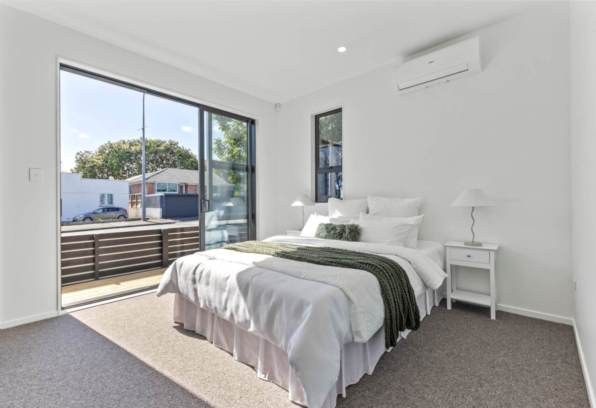 Double Grammar Zone, 10-Year Master Build Guarantee, Brandnew freehold 4 beds (2 ensuites) 3.5 baths home with garage, 1 ensuite ground floor, move-in ready, zoned for Epsom Girls’ Grammar School and Auckland Grammar, 3/568 Manukau Road, Epsom, Auckland
