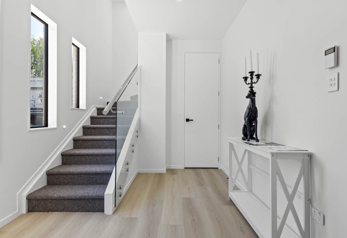 Double Grammar Zone, 10-Year Master Build Guarantee, Brandnew freehold 4 beds (2 ensuites) 3.5 baths home with garage, 1 ensuite ground floor, move-in ready, zoned for Epsom Girls’ Grammar School and Auckland Grammar, 3/568 Manukau Road, Epsom, Auckland