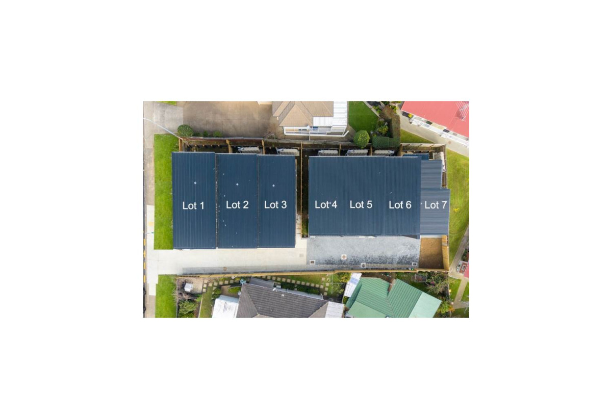 178m2 Brandnew 4 beds 3.5 baths home with garage, 1 bed 1 bath ground floor, Lot 2/129 Cook Street, Howick, Auckland