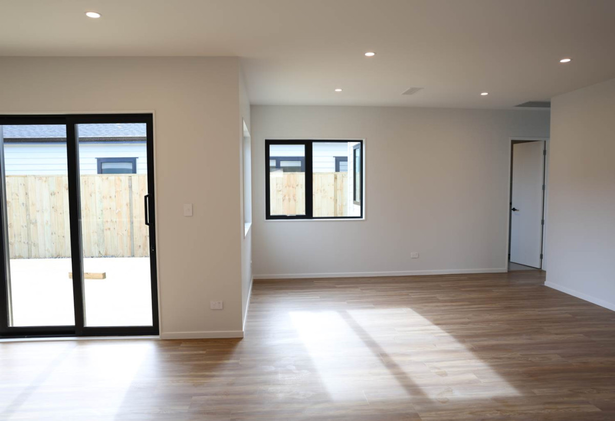 2 Kitchens, Brandnew 4 beds 3 baths house with double garage and 1 bed granny, 67 Bellfield Road, Opaheke, Auckland