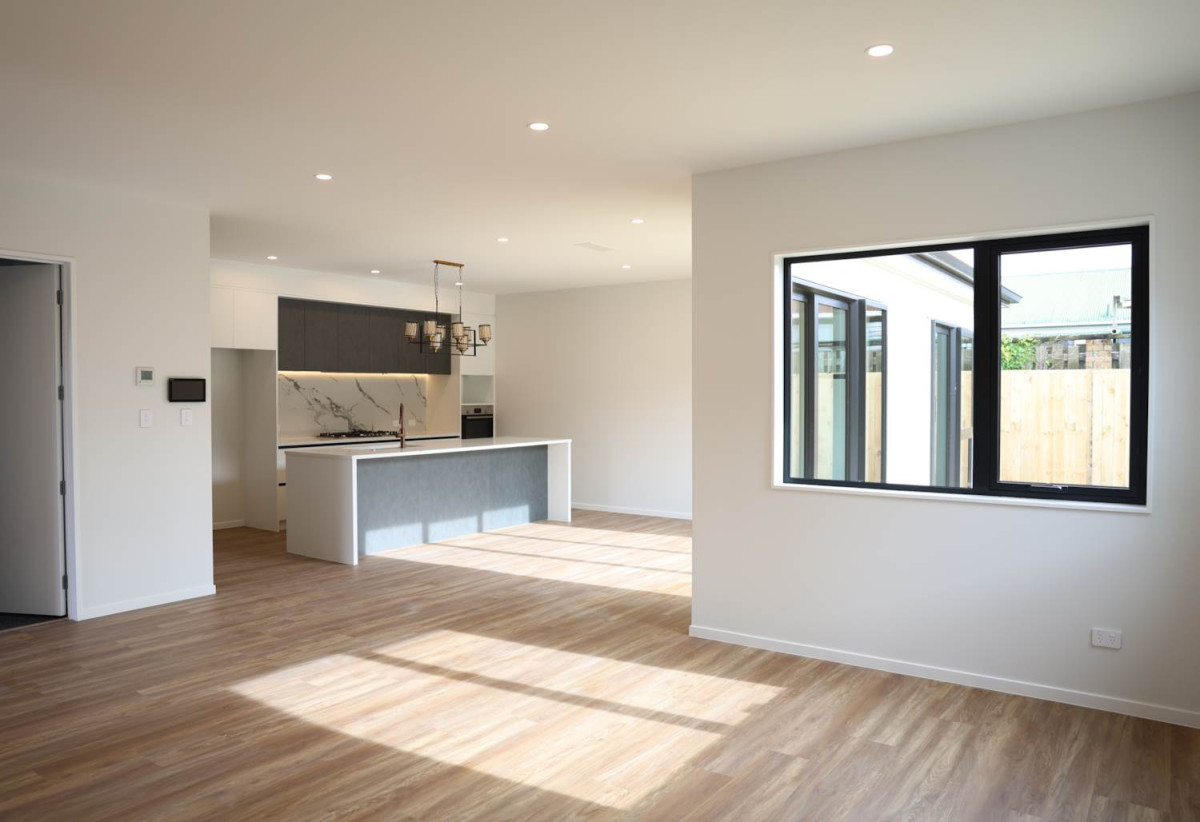 2 Kitchens, Brandnew 4 beds 3 baths house with double garage and 1 bed granny, 67 Bellfield Road, Opaheke, Auckland