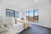 178m2 Brandnew 5 beds (2 ensuites) 3.5 baths home with 2 car parks, 141 Bremner Road, Karaka, Auckland