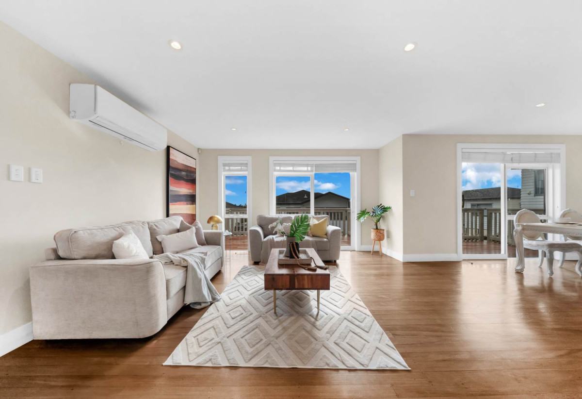 561m2 section, 4 beds 2 baths house with double garage, 60 Blockhouse Bay Road, Avondale, Auckland