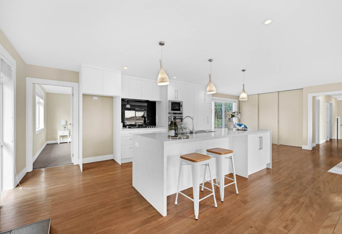 561m2 section, 4 beds 2 baths house with double garage, 60 Blockhouse Bay Road, Avondale, Auckland