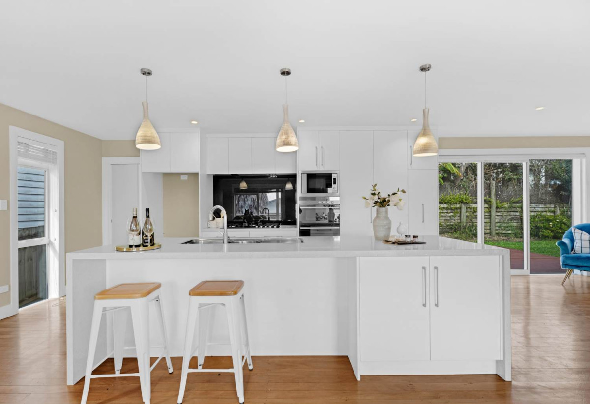 561m2 section, 4 beds 2 baths house with double garage, 60 Blockhouse Bay Road, Avondale, Auckland