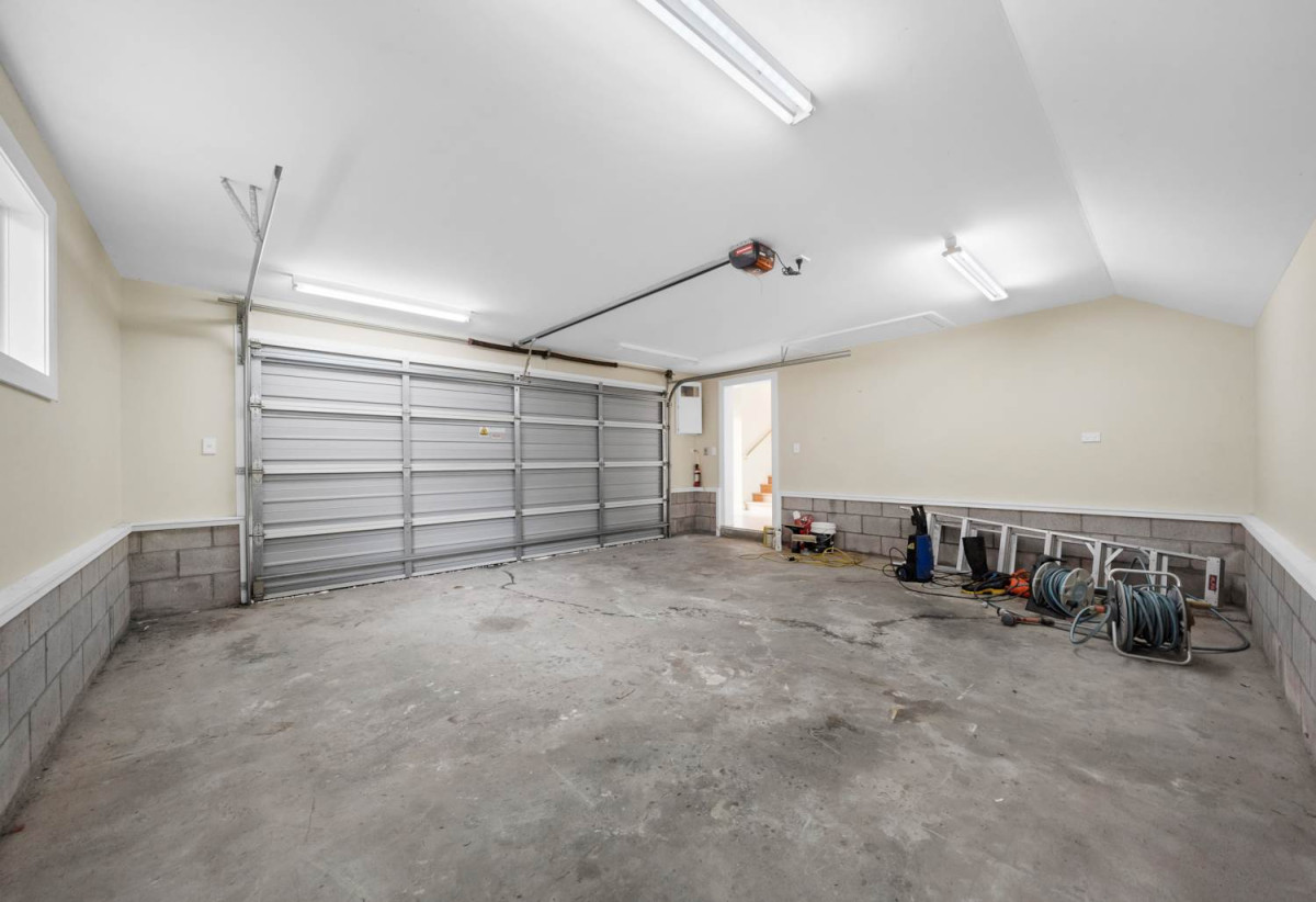 561m2 section, 4 beds 2 baths house with double garage, 60 Blockhouse Bay Road, Avondale, Auckland