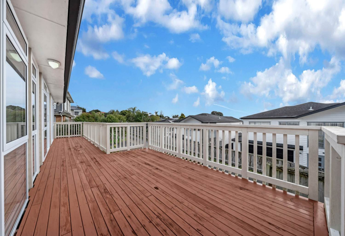 561m2 section, 4 beds 2 baths house with double garage, 60 Blockhouse Bay Road, Avondale, Auckland