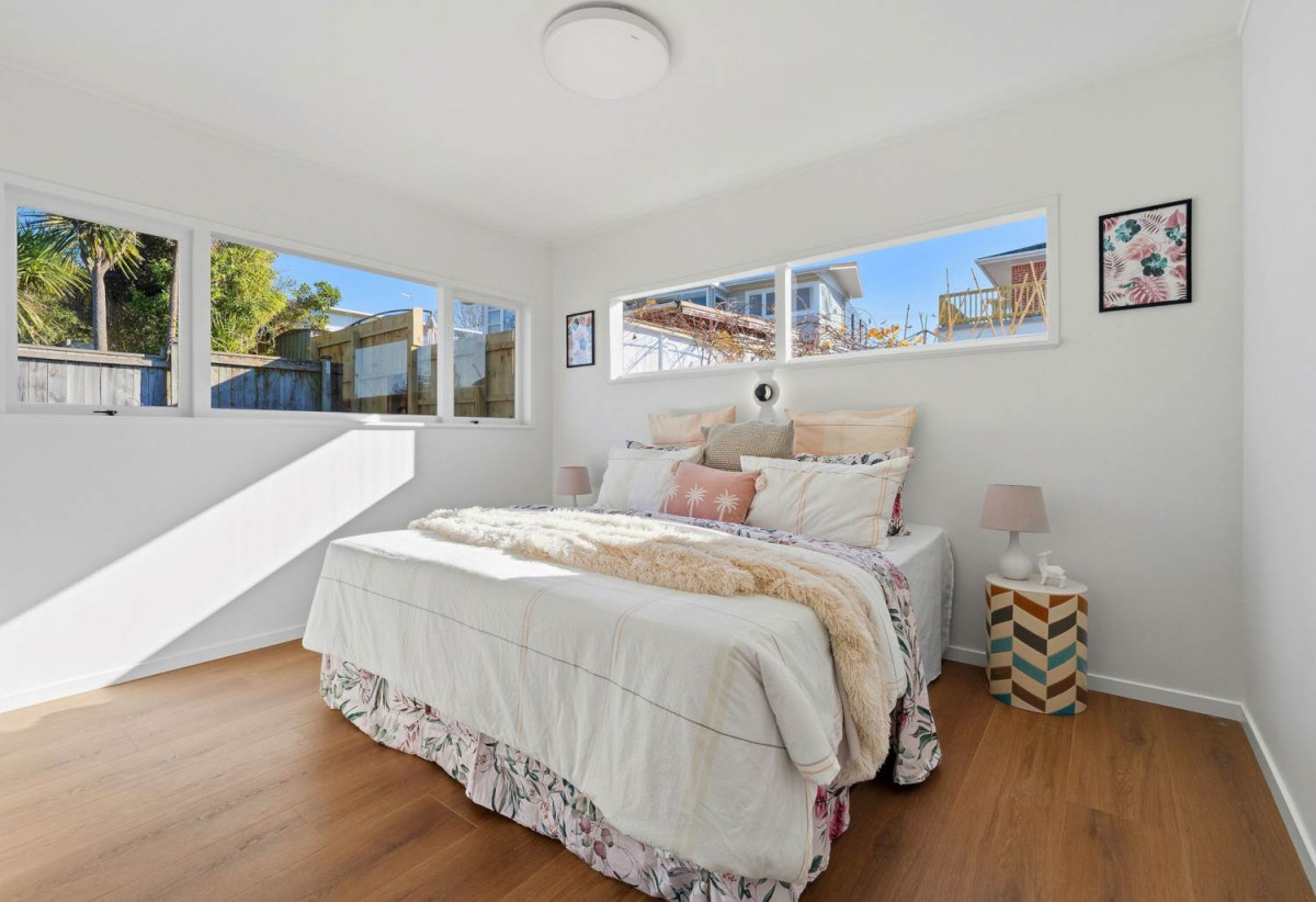 Double Westlake school Zone & Sky Tower Views, 351m2 section, Renovated 3 beds 1 bath house with carport, 2 Flexi rooms downstairs, 7C Nicholson Place, Hillcrest, Auckland