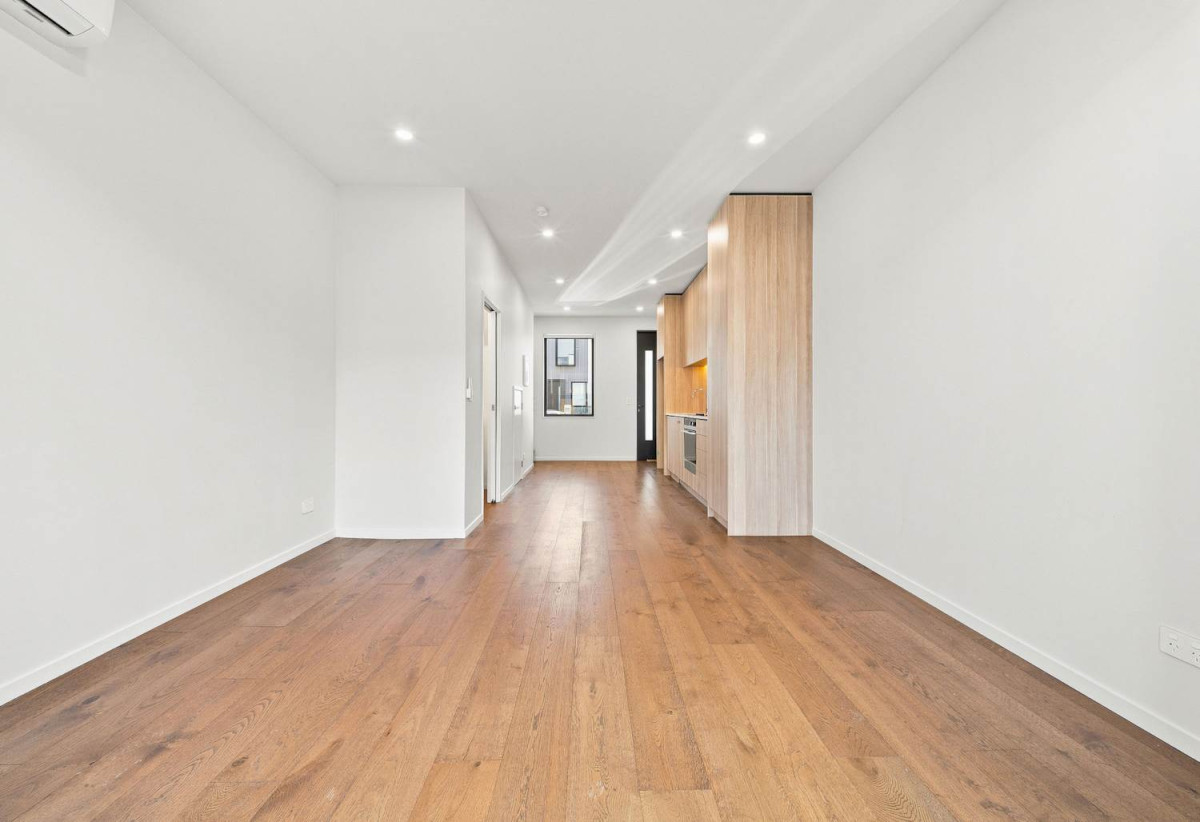 Auckland Girls’ Grammar School zone, Solidly constructed with rendered brick, 2 beds (2 ensuites) 2.5 bath home with car park, 22 Hadlow Terrace, Grey Lynn, Auckland