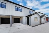 134m2 Freehold 3 beds + study area 2.5 baths duplex home with garage, No bodycorp or Residential Society fees, 7C Walsall Street, Avondale, Auckland