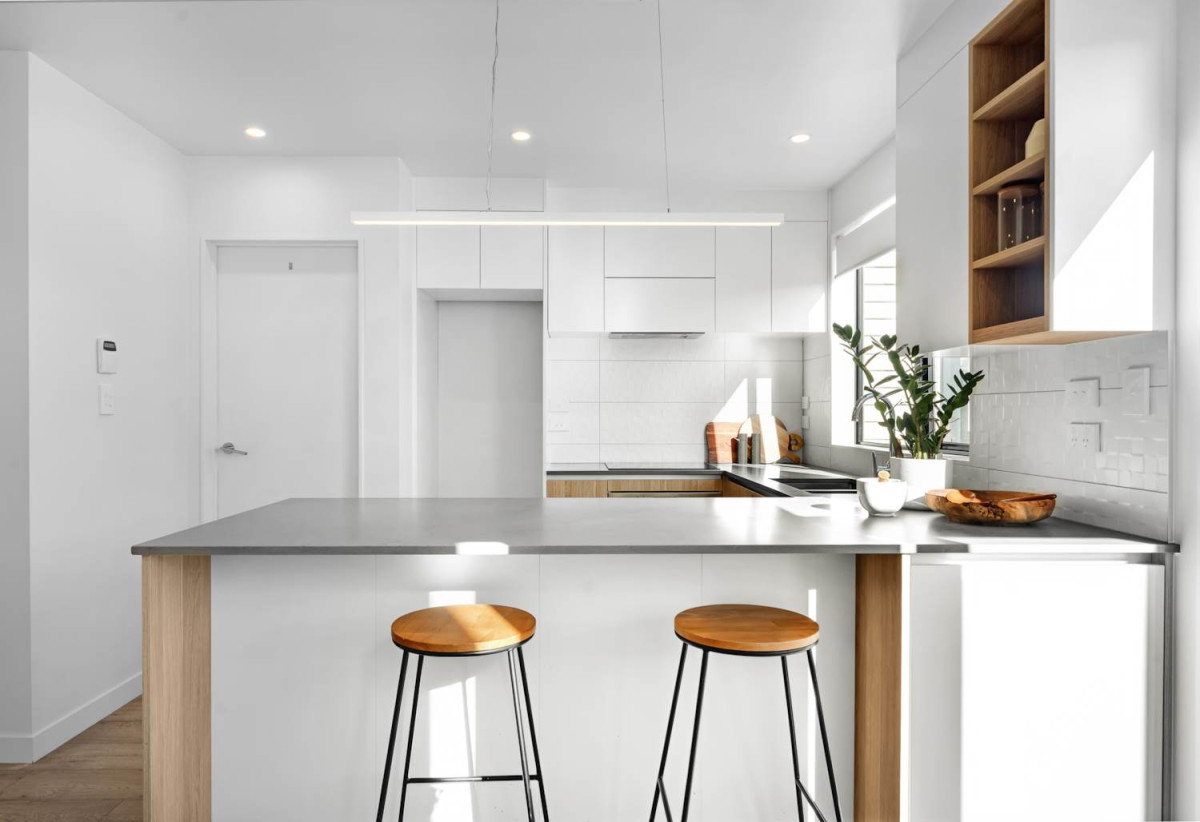 134m2 Freehold 3 beds + study area 2.5 baths duplex home with garage, No bodycorp or Residential Society fees, 7C Walsall Street, Avondale, Auckland