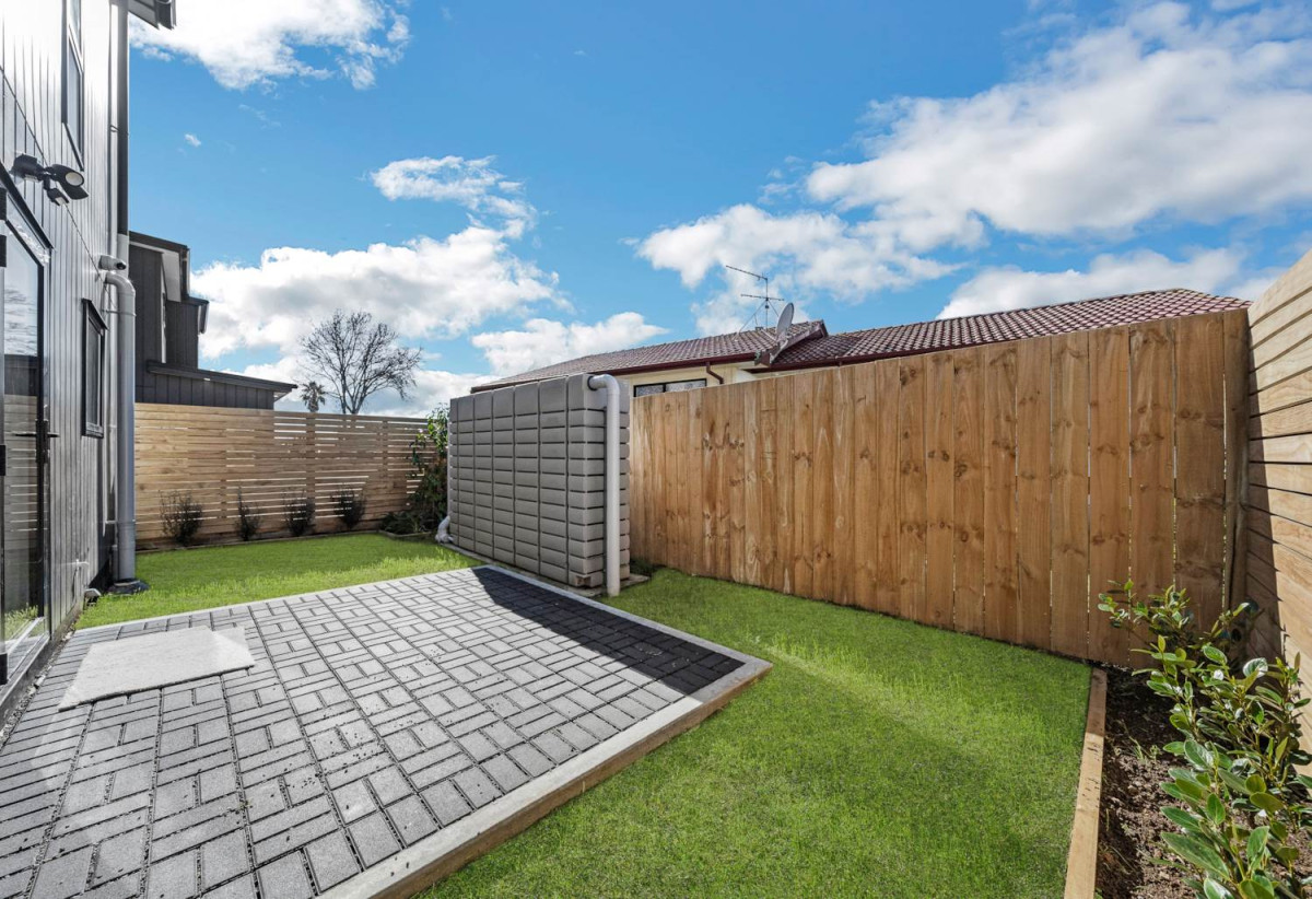 Brandnew 4 beds 2.5 baths (4 toilets) home with garage, Lot 1/71 Pah Road, Papatoetoe, Auckland