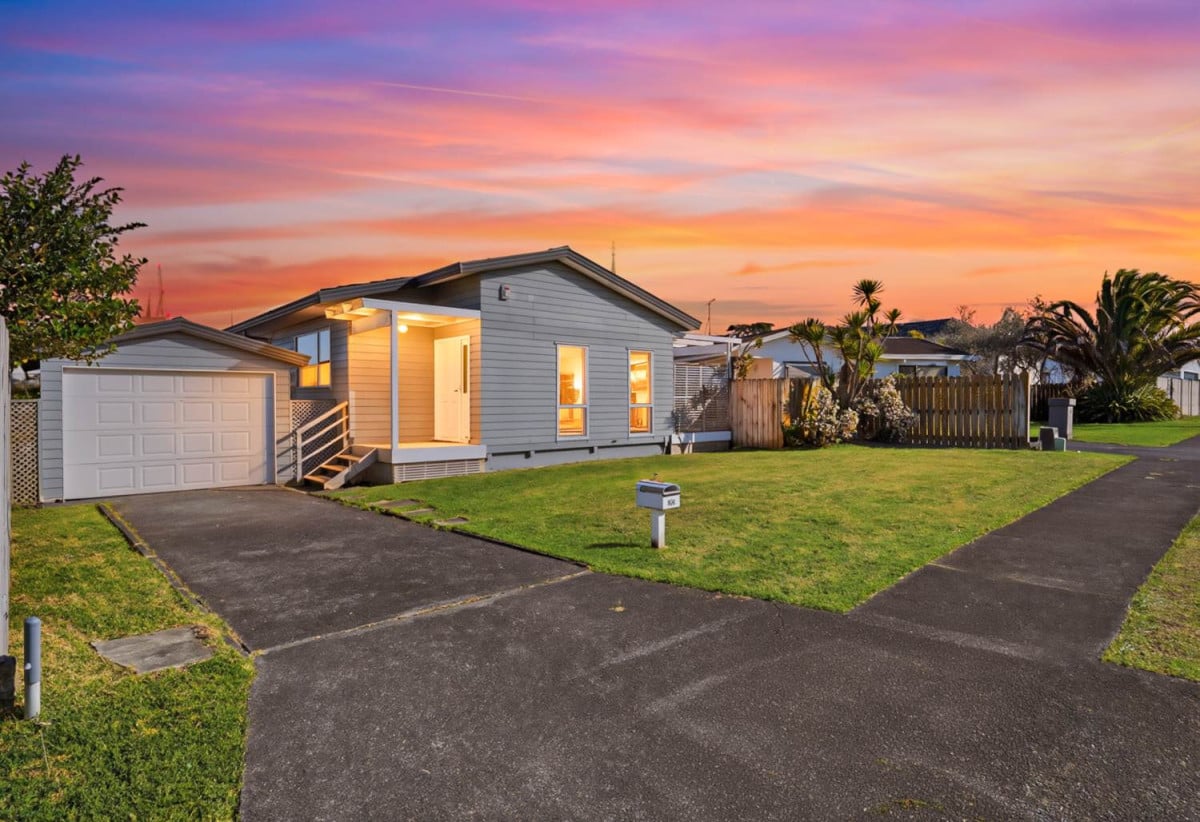 Next to a reserve, 607m2 section, Newly carpeted 3 beds 1 bath house, Semi-ensuite bathroom plus separate toilet, Single carport with roller door, move-in ready, 66 De Quincey Terrace, Highland Park, Auckland