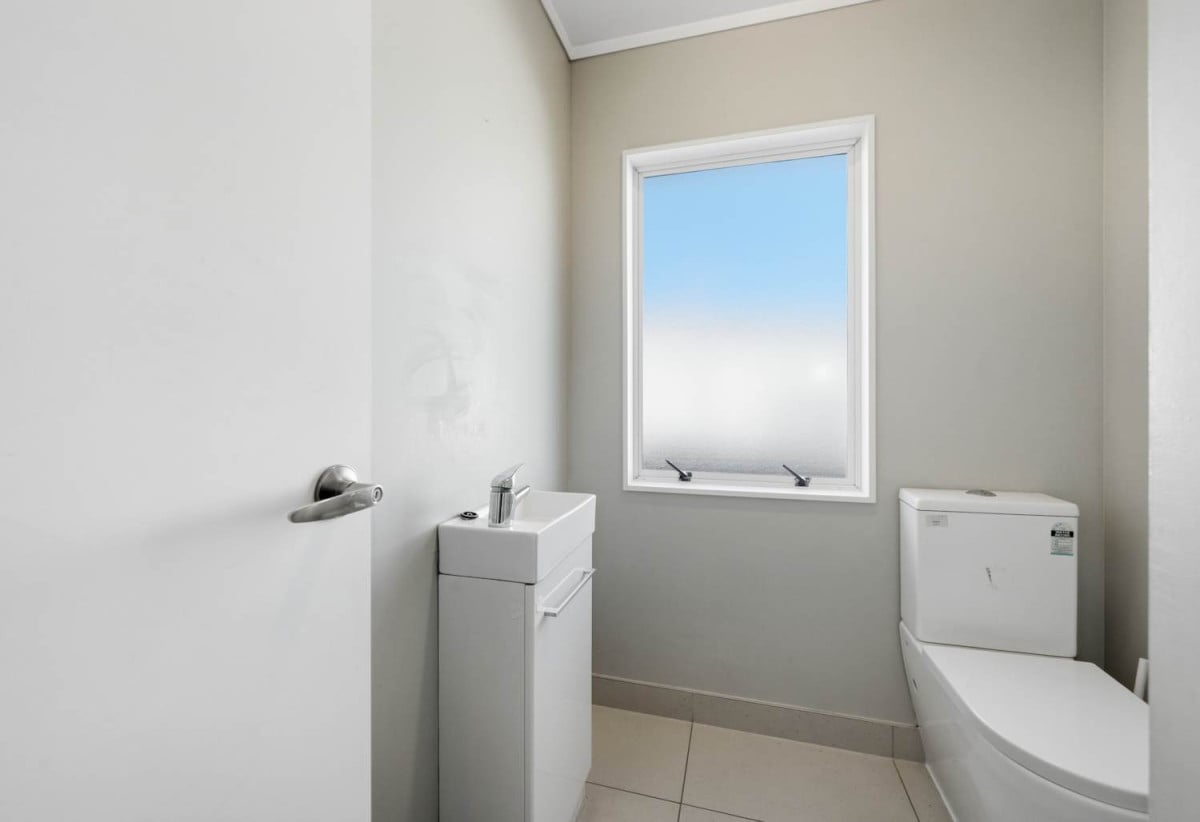Next to a reserve, 607m2 section, Newly carpeted 3 beds 1 bath house, Semi-ensuite bathroom plus separate toilet, Single carport with roller door, move-in ready, 66 De Quincey Terrace, Highland Park, Auckland
