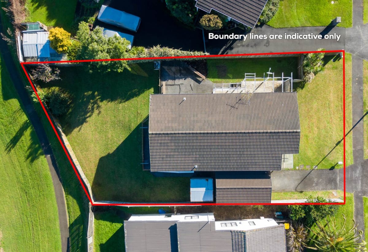 Next to a reserve, 607m2 section, Newly carpeted 3 beds 1 bath house, Semi-ensuite bathroom plus separate toilet, Single carport with roller door, move-in ready, 66 De Quincey Terrace, Highland Park, Auckland