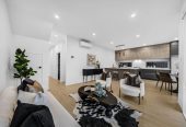 Zoned for BBI & Macleans, 192m2 Standalone 4 beds 2.5 baths home with double garage, 3B Loloma Drive, Half Moon Bay, Auckland