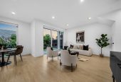 Zoned for BBI & Macleans, 192m2 Standalone 4 beds 2.5 baths home with double garage, 3B Loloma Drive, Half Moon Bay, Auckland