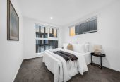 Zoned for BBI & Macleans, 192m2 Standalone 4 beds 2.5 baths home with double garage, 3B Loloma Drive, Half Moon Bay, Auckland